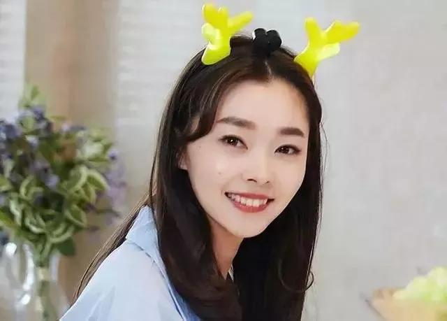 刘亦菲宋轶蓝色礼服,刘亦菲和宋轶谁更美