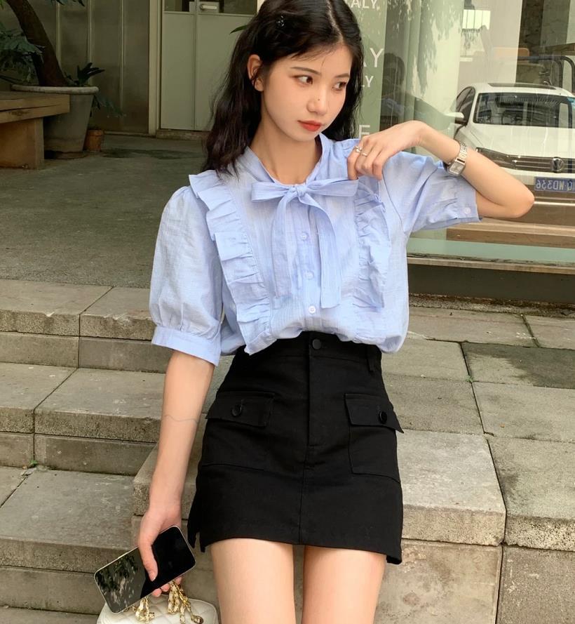 今年夏季流行的短袖上衣,别再穿普通t恤现在流行运动套装