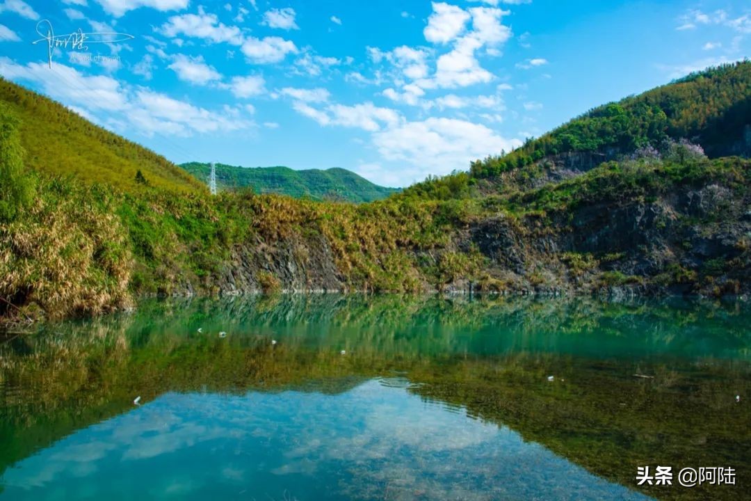 生活不仅有远方和苟且，还有“三蹦子”和矿坑，坐标杭州