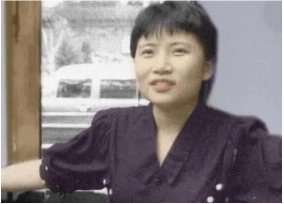 李娜出家跟韩红有关系吗,歌手李娜出家和韩红有关系吗