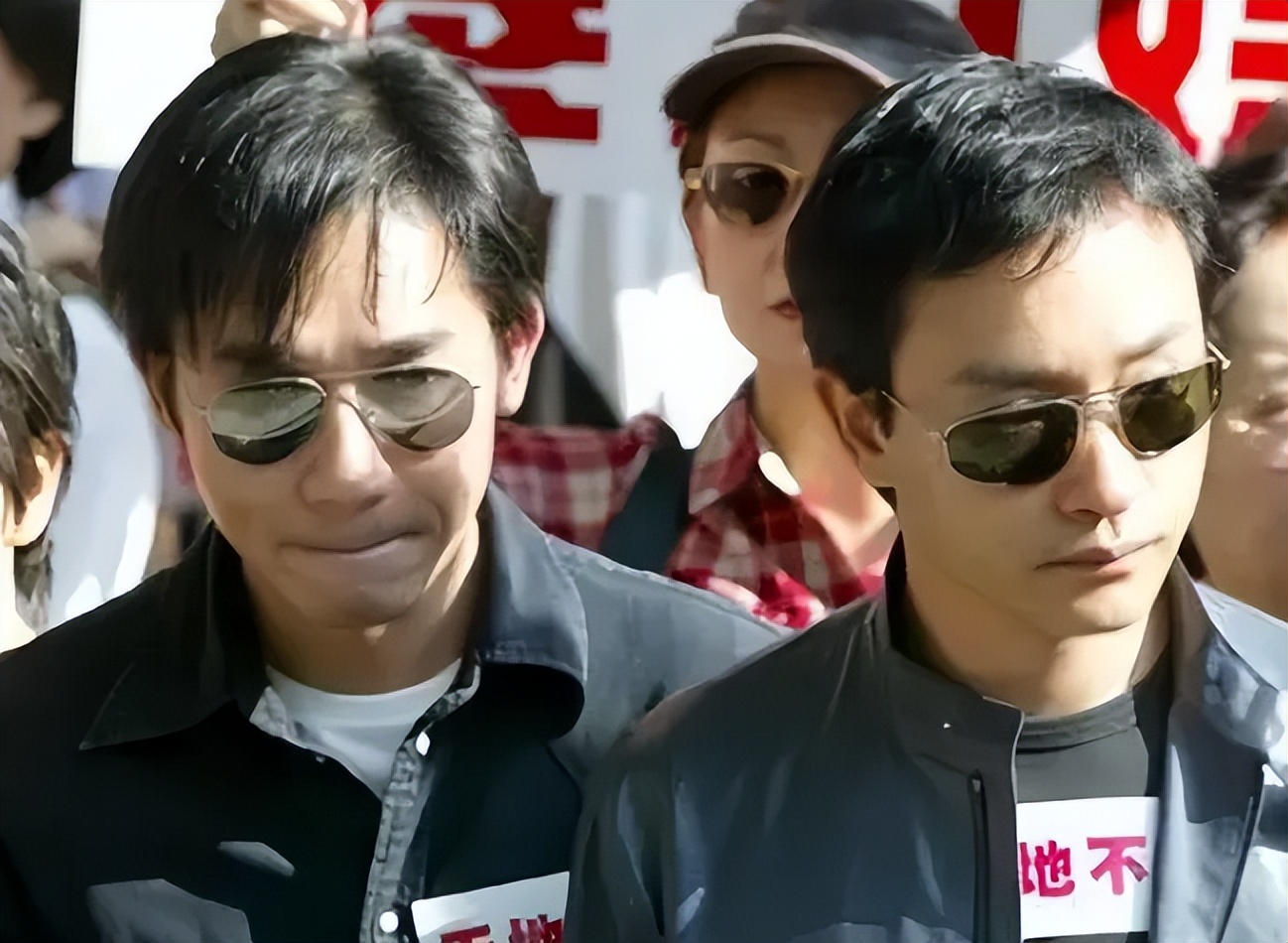 张国荣为何仍然被人怀念,张国荣为什么能让人们缅怀十七年