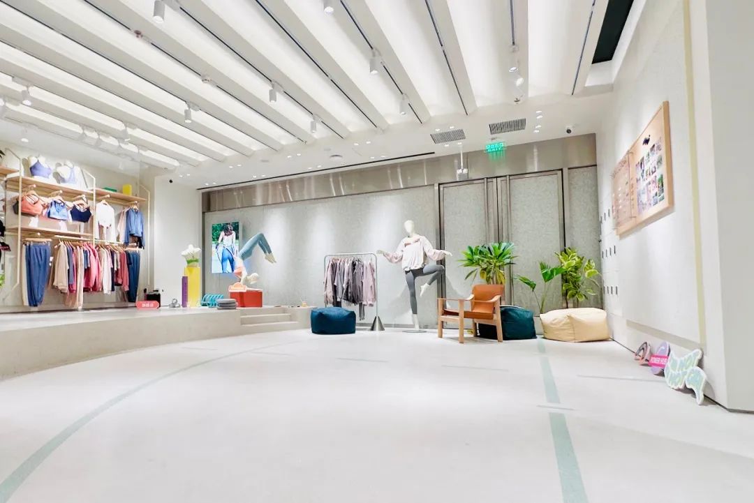 maiaactive正品直播,maiaactive旗舰店直播外套