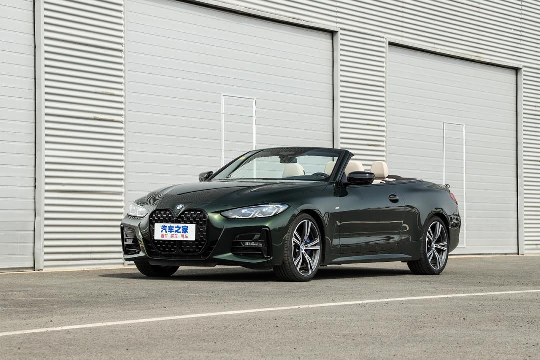 宝马4系敞篷2023款开起来怎么样,宝马4系敞篷版硬顶打开