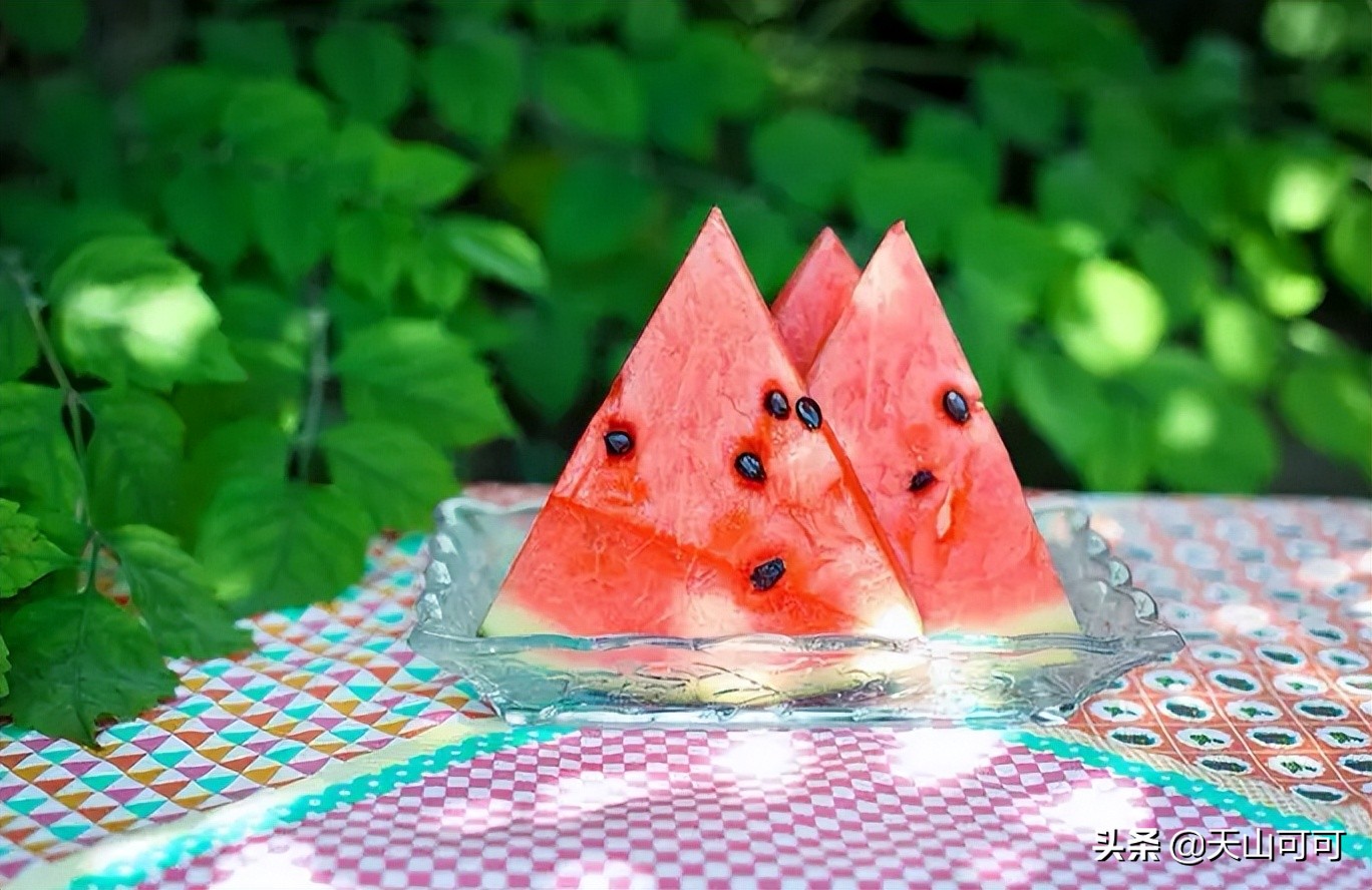 菊花茶分哪几种夏天喝哪种更好,夏天喝冬瓜茶好还是喝菊花茶好