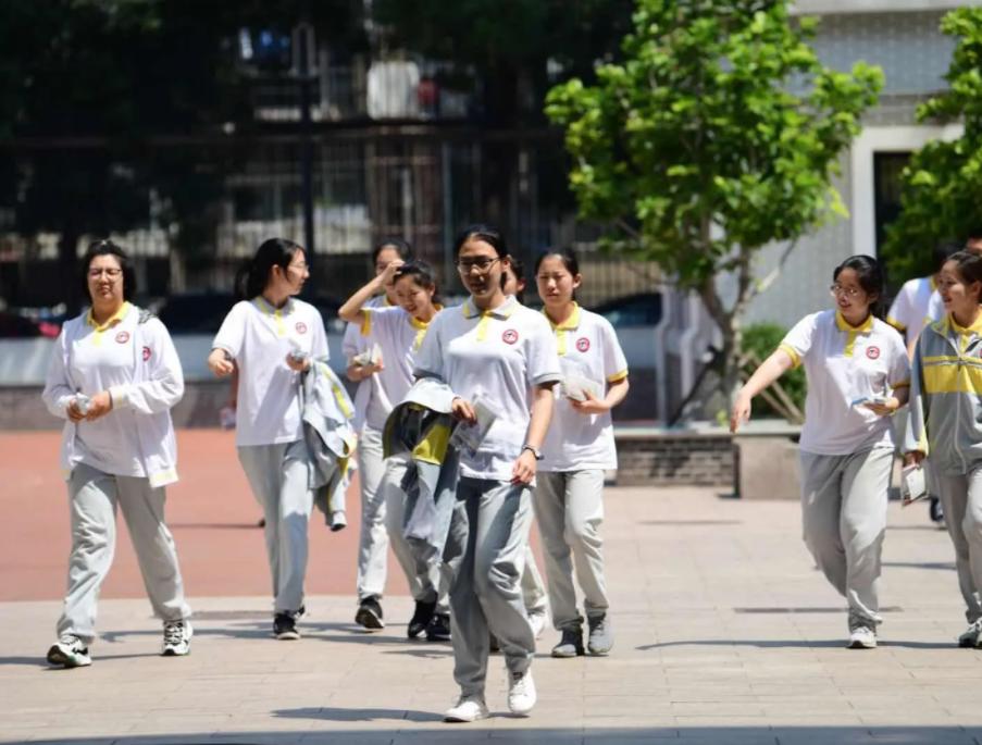 2023年中考700分以上有多少,2023中考分数线会不会高过去年