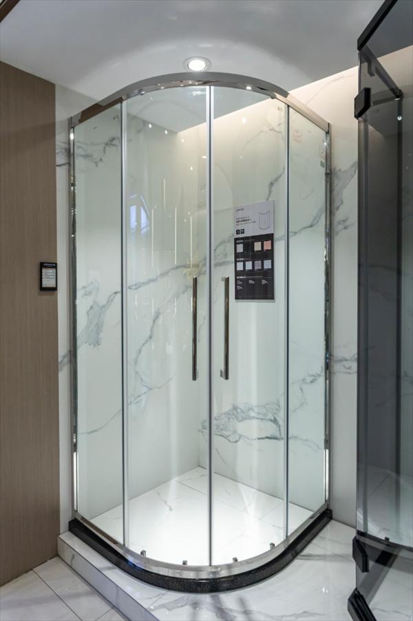 无接触式马桶,九牧浴室柜和马桶