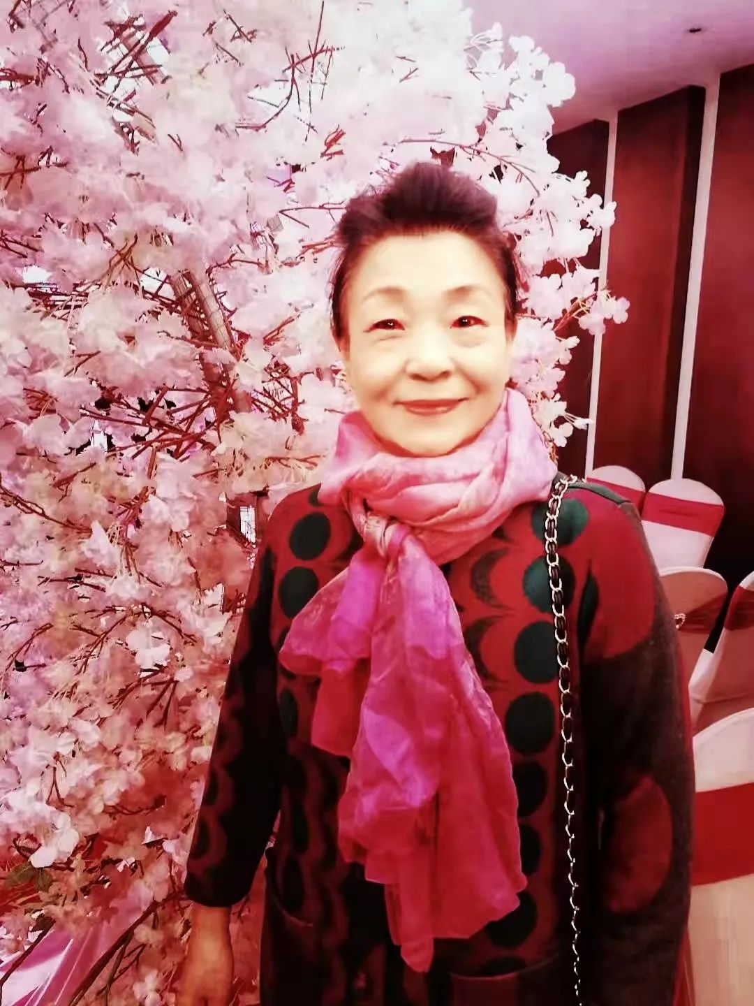 三十年前丝绸缎被面价格,老缎子被面值钱吗