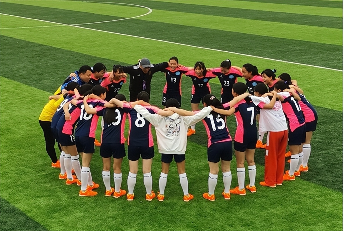 赢了！北京警察与来自贫困山区的小“C罗”们……