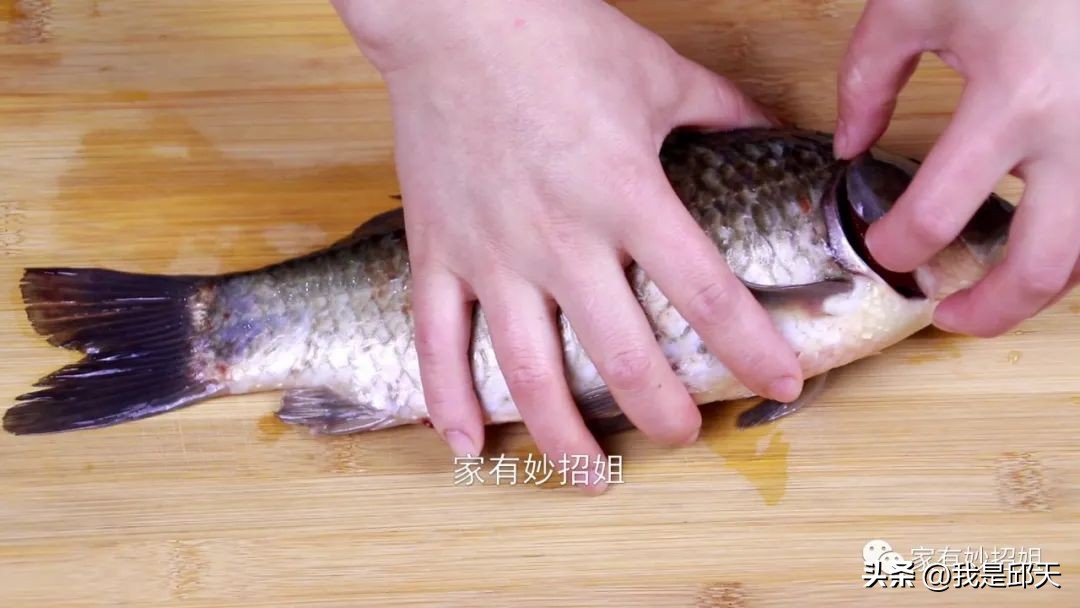 冰箱放了白醋后味道难闻该咋办,白醋可以除冰箱异味吗