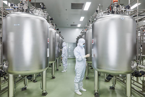 “生命黄金救命药”年年紧缺，代表建议：合理利用我国富余分离血浆