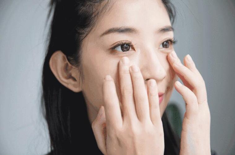 眼霜也是智商税,杨幂用多贵的眼霜