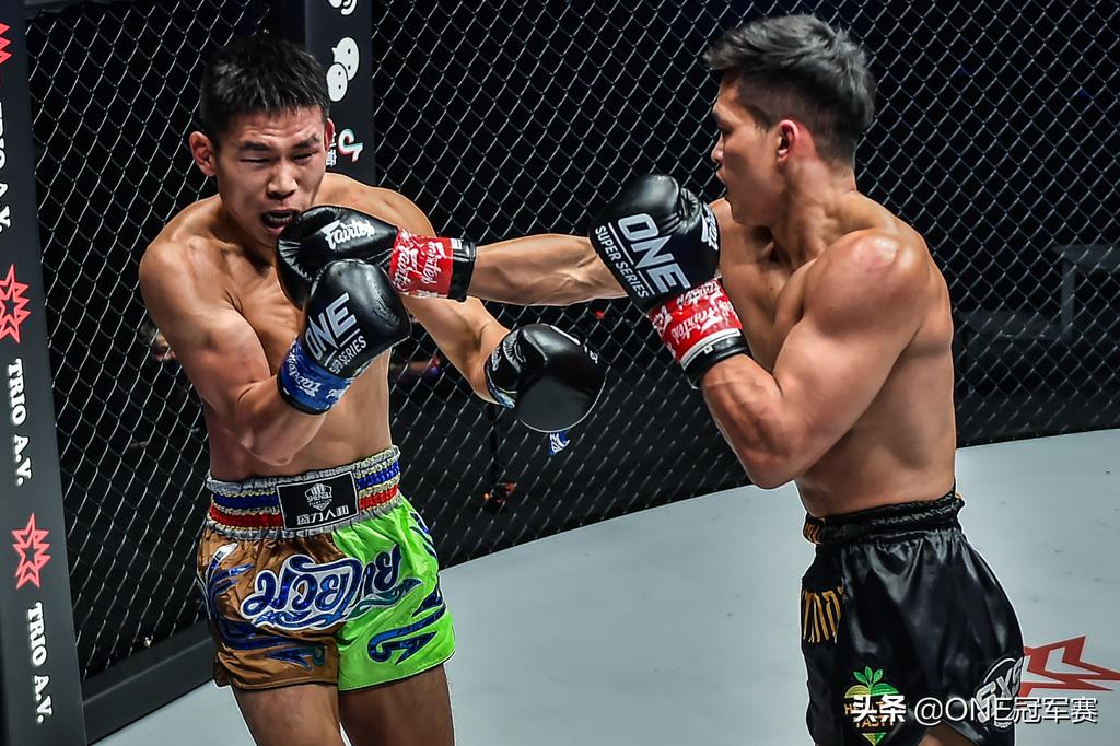 不屈不挠的中国军团！盘点2021征战圆笼的中国拳手（上）