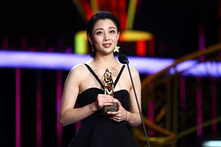 殷桃个人婚姻资料简介,41岁的殷桃状态