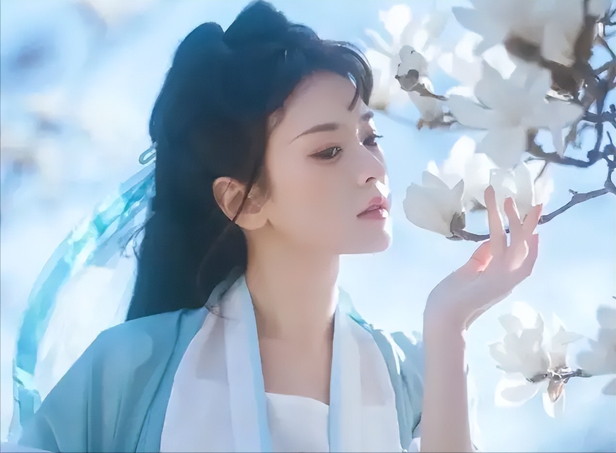 梅香骗翰林风月,梅香陷害了马馥芳的丫鬟