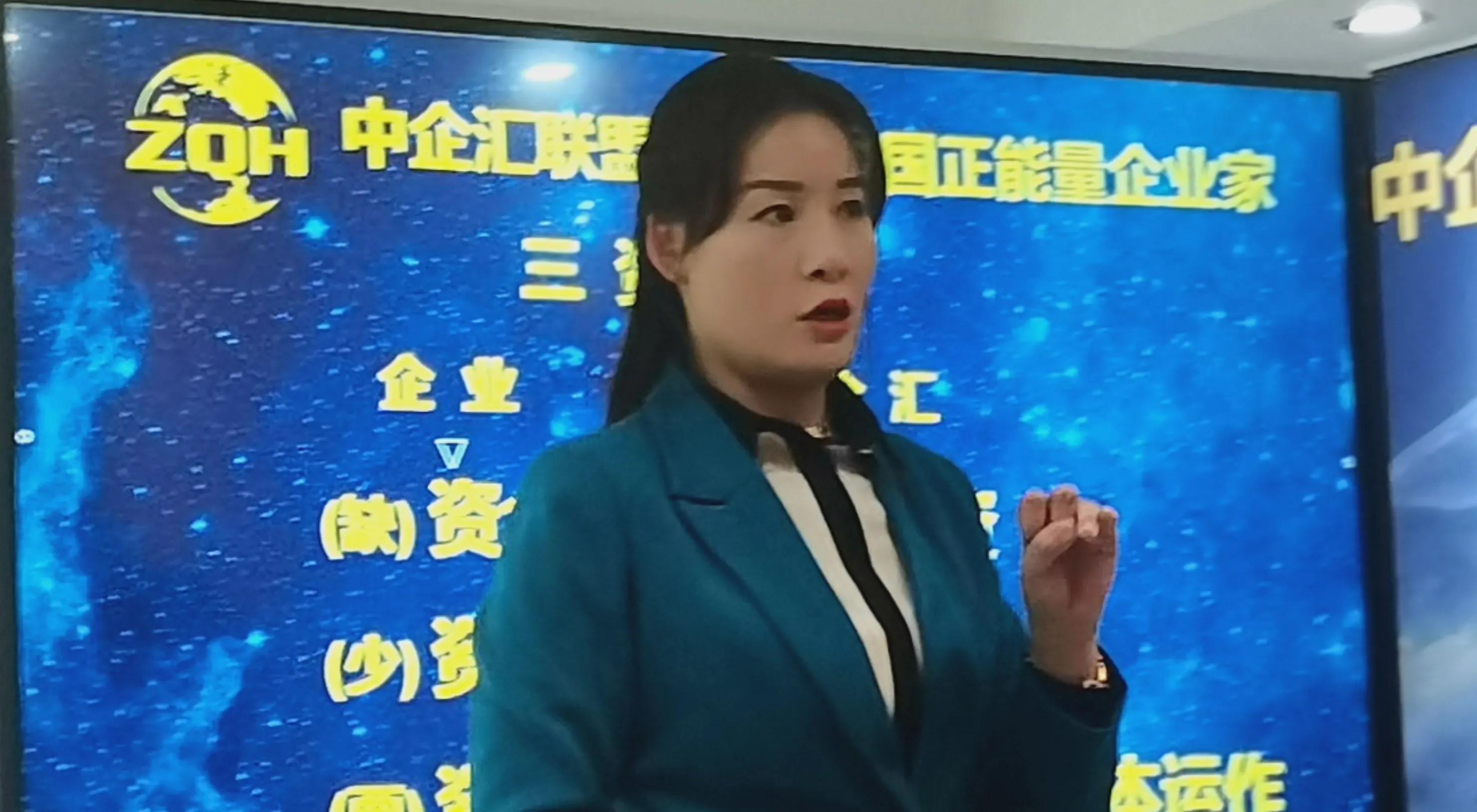 83年出生女适合做什么生意,82年女孩河南创业