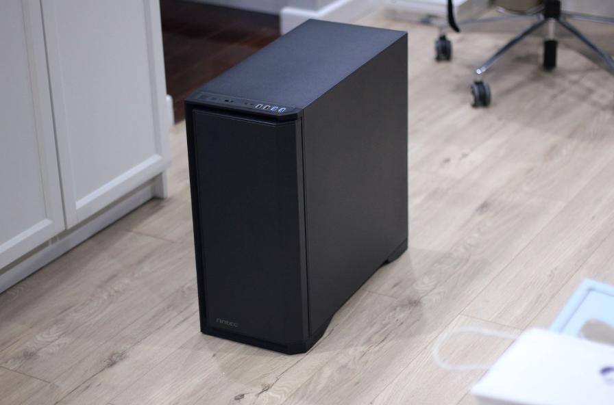 扎实稳健，低调奢华，轻松装下RTX4090-安钛克P20CE机箱设计解析