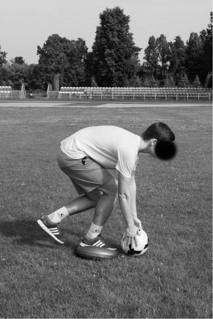 功能性训练对足球运动员的影响,强化肌肉与姿势控制能力