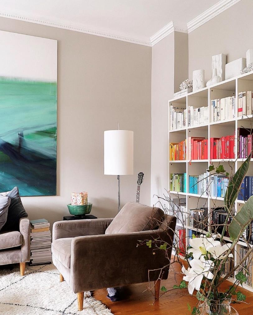 32岁德国牙医的家，整屋干净整洁且温暖，喜欢花和猫的生活很精致