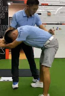 高尔夫新时代革命打远三部曲—如何提高骨盆速度?