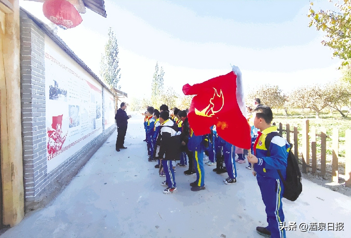 打造新时代文明实践中心,着力打造成新时代文明实践基地