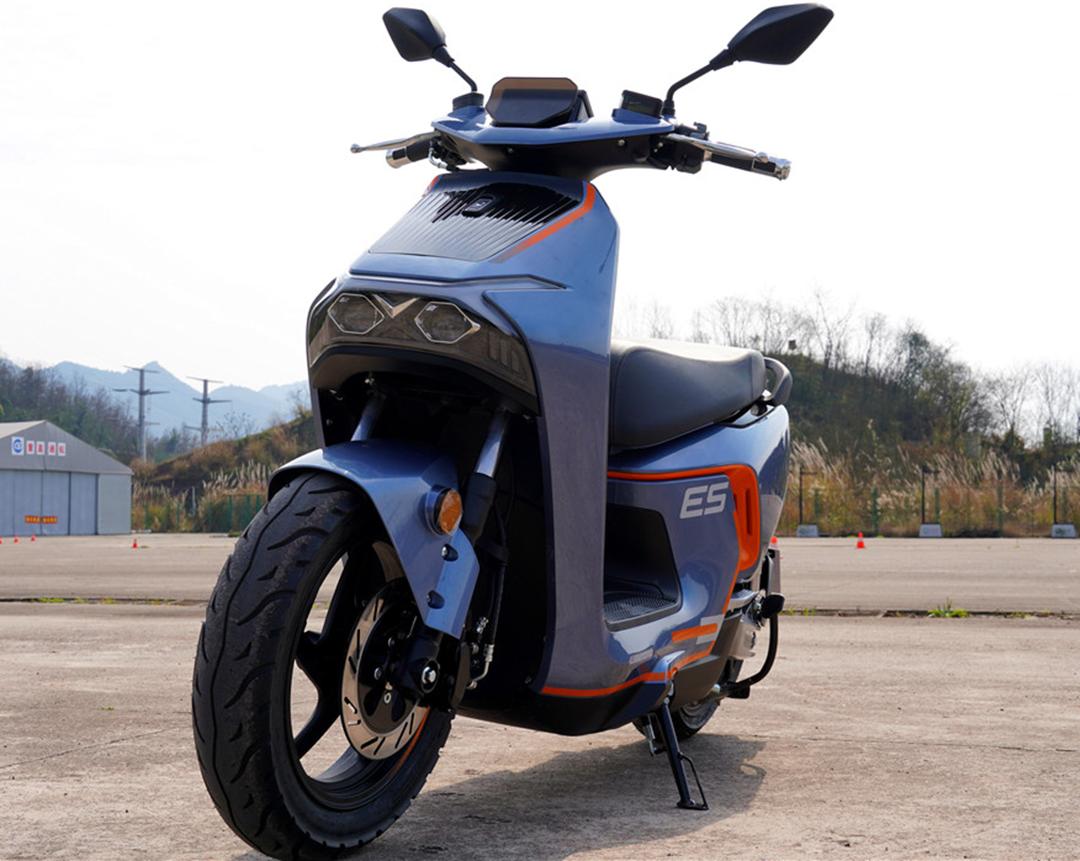 宗申森蓝电动车es5电池价格,宗申森蓝es5三电版共几度电