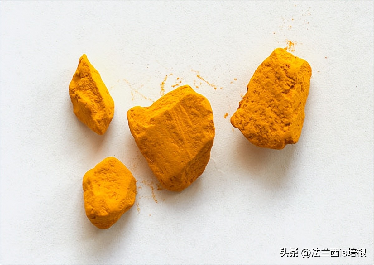 牛尿“染黄”的月亮，挂在梵高《星空》上，揭开罕见黄色颜料之谜