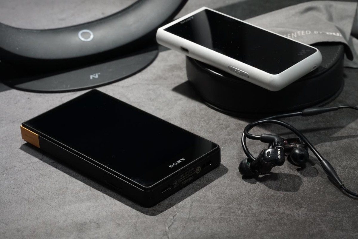 索尼耳机销量,索尼随身听黑砖2代价格