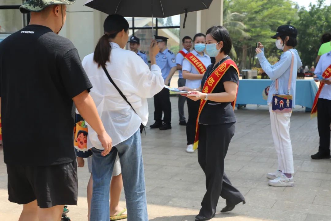 节日我在岗春节不打烊,节日我在岗窗口不停歇服务不打烊