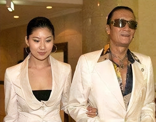 向华强和谢贤李小龙,谢贤成龙视频