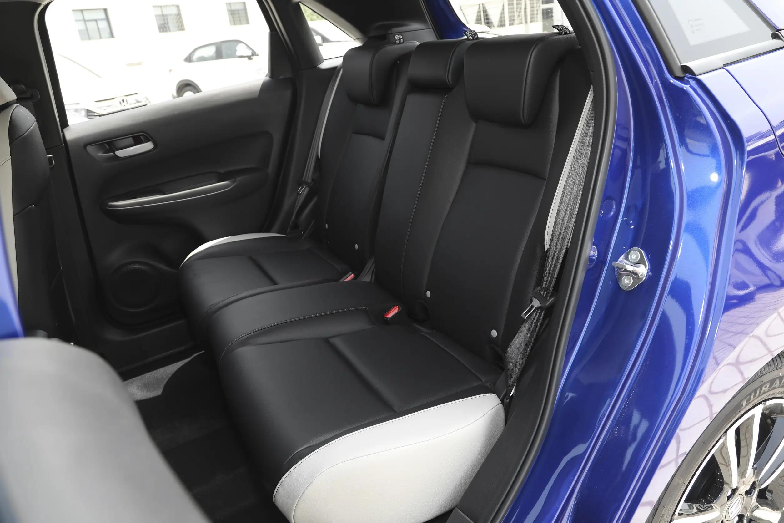 飞度销量下滑不得不降价,新款飞度销量怎么了