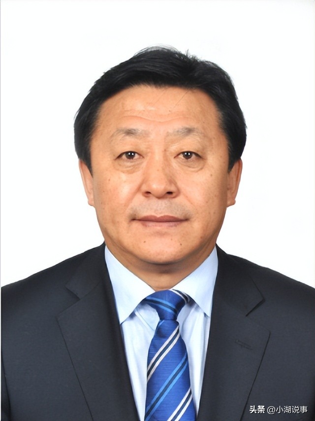 足球人变“足囚人”，杜兆才的事，折射了中国足球什么问题？