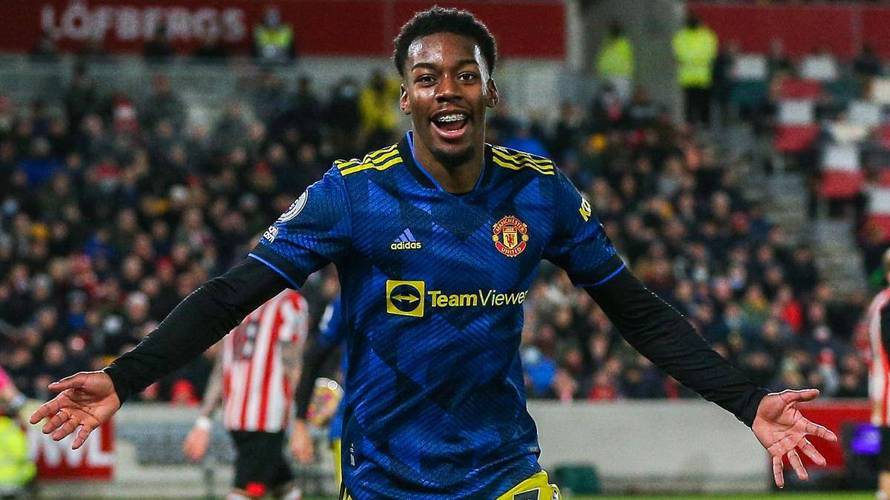 足坛每天转会最新动态,足球每日转会