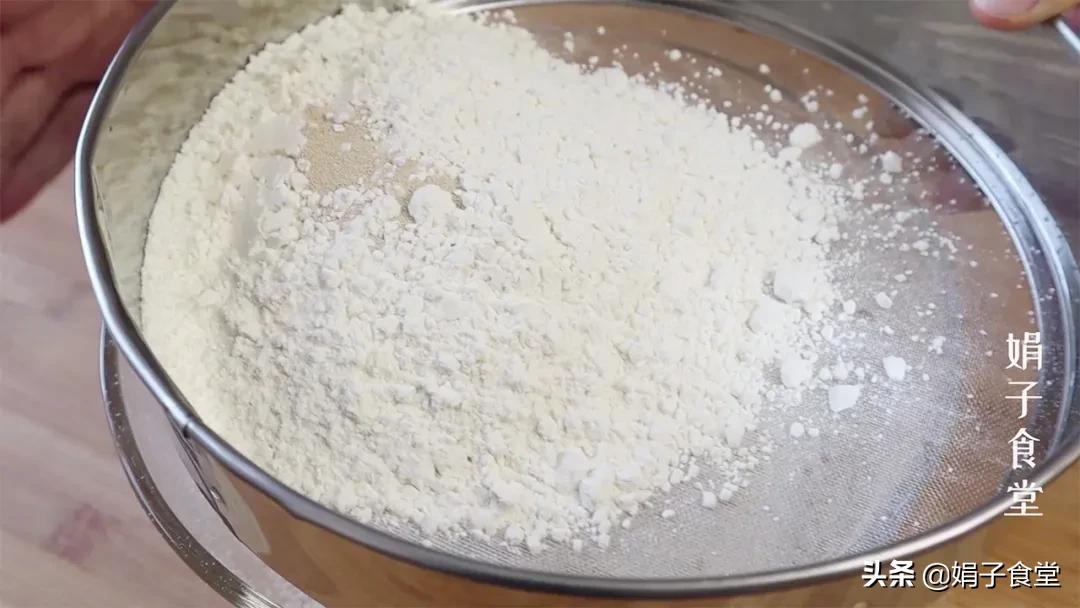 想吃蛋糕不用出去买教你在家做,蛋糕简单又好吃不用电饭煲