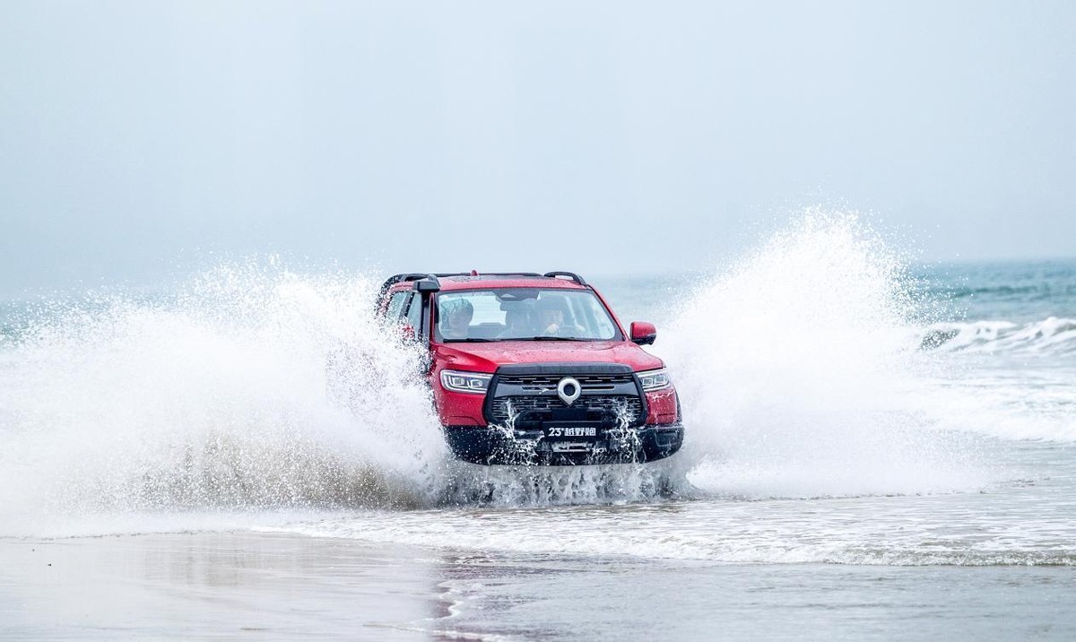 23款长城越野炮柴油四驱进阶版,23款长城越野炮自动四驱高阶版