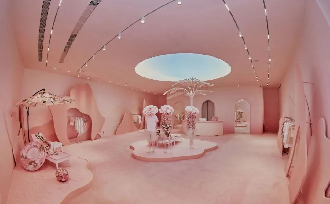 同样是快闪店，看燕京啤酒、PUMA、唐老鸭5大品牌如何玩出新高度