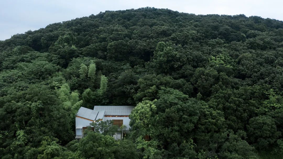 山村改造一处不错的民宿接待中心,2万元改造民宿