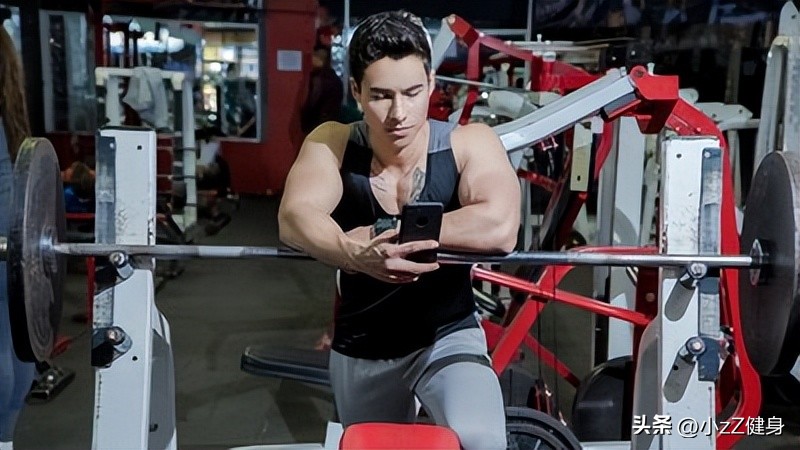 男性健身房一周锻炼计划,老年人健身房锻炼计划