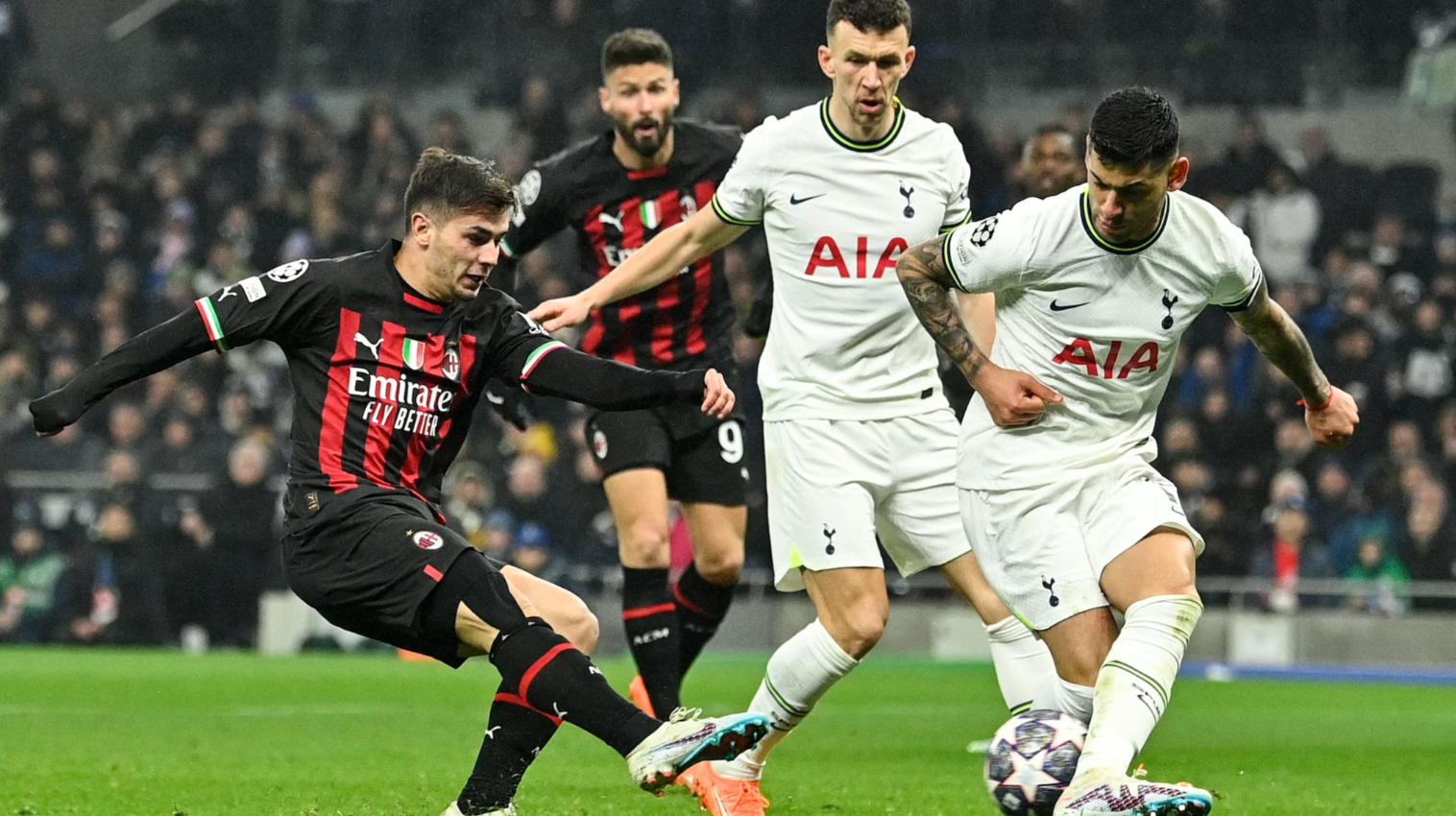 欧冠决赛ac米兰打败利物浦,欧冠决赛ac米兰对尤文图斯