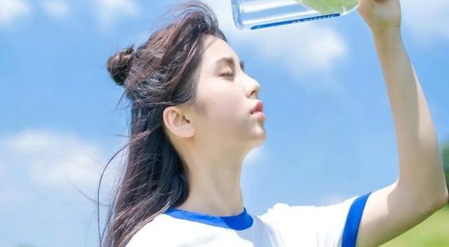 如果你追一个女生你会怎么做,如果你追一个女生你的优势是什么