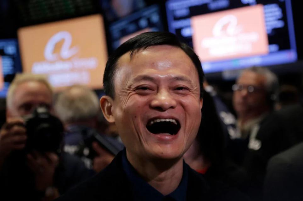 当年阿里巴巴为何要放弃港交所，选择赴美上市？