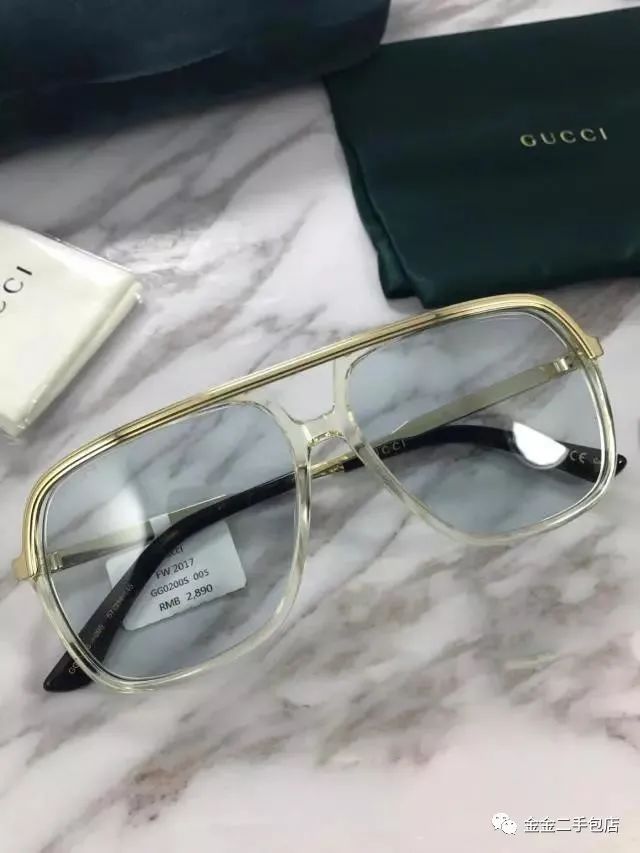 gucci是什么品牌眼镜,gucci眼镜有款红边框的眼镜