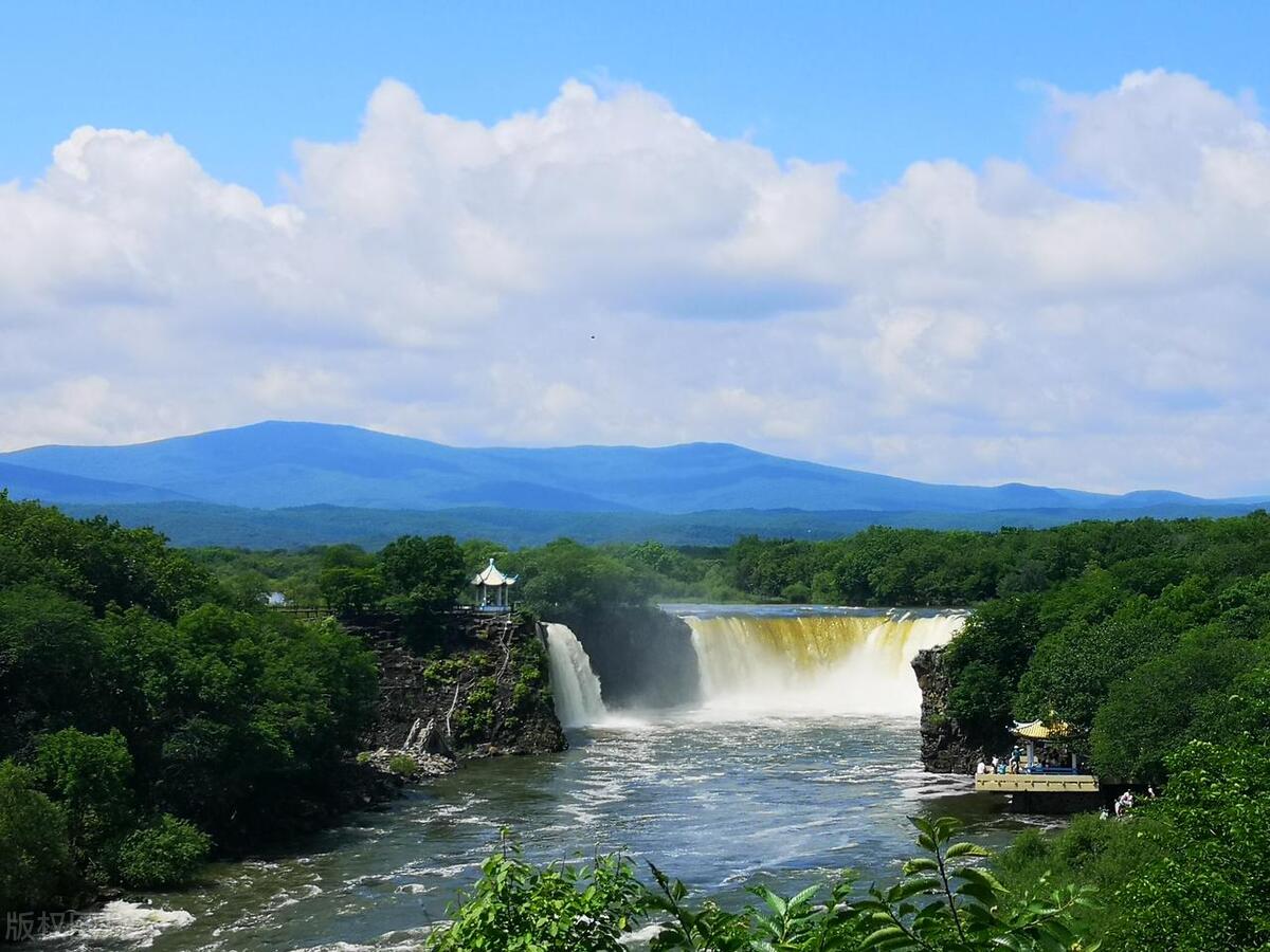 东北旅游必去十大景点,云南滇东北旅游景点大全