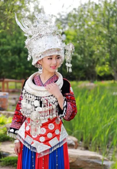 苗族古歌发源地是哪里,苗族文化有哪些古老的传统歌舞