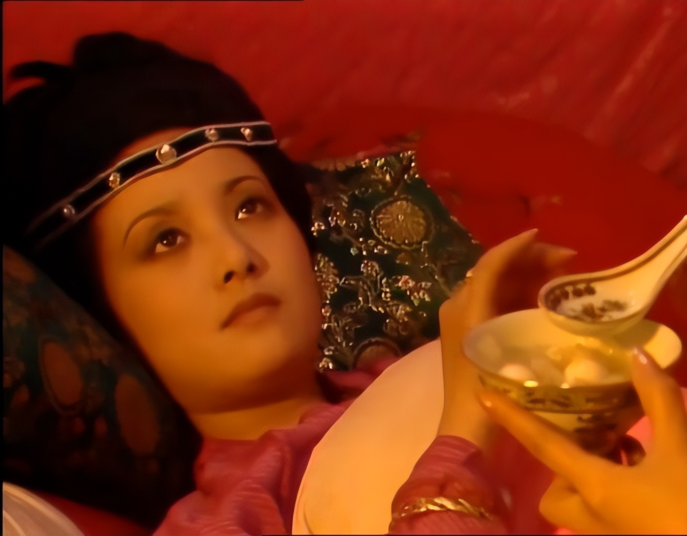 王熙凤为什么会得下红之症,红楼梦中的王熙凤得的是什么病