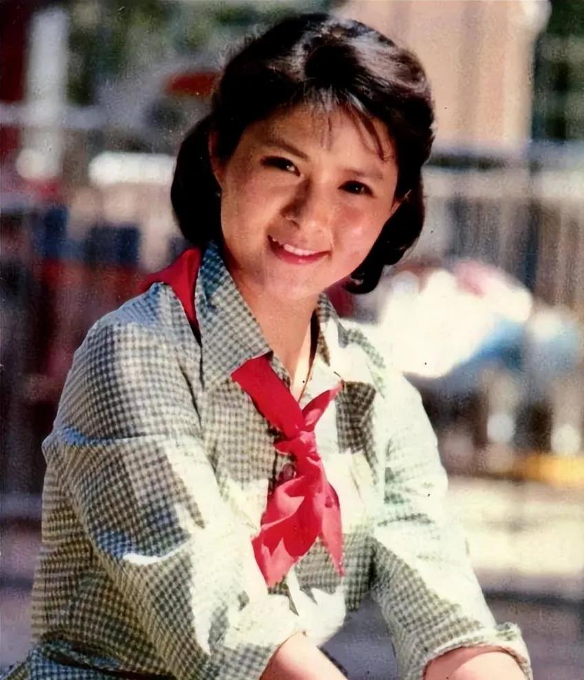 演员李羚：我这辈子最正确的决定，就是嫁普通丈夫李克己