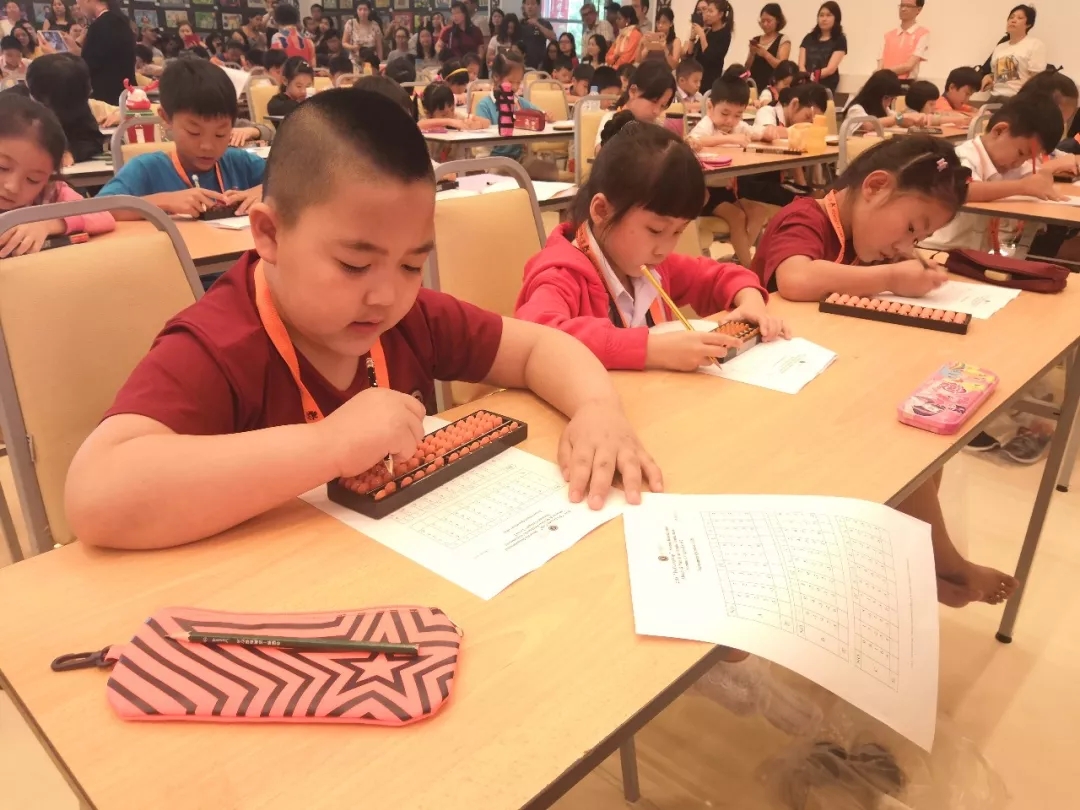 8岁男孩特异功能被特招入伍,河南8岁天才少年被特招入军队