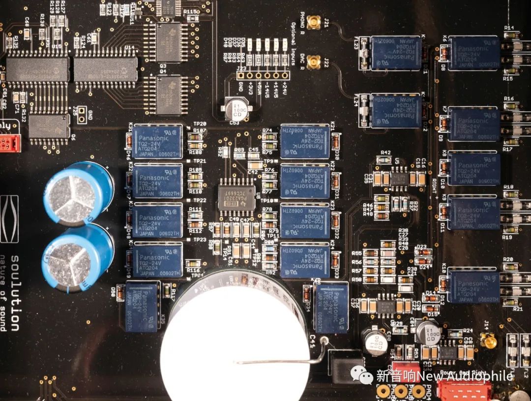 极简主义的极致设计,瑞士登峰330功放