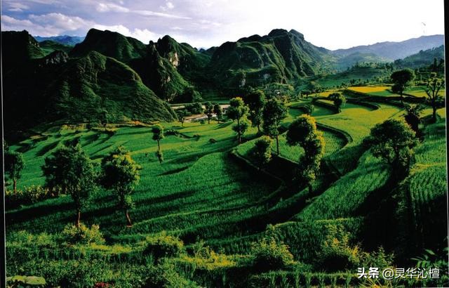 楼上千年古寨,漫步幽悠古寨图片