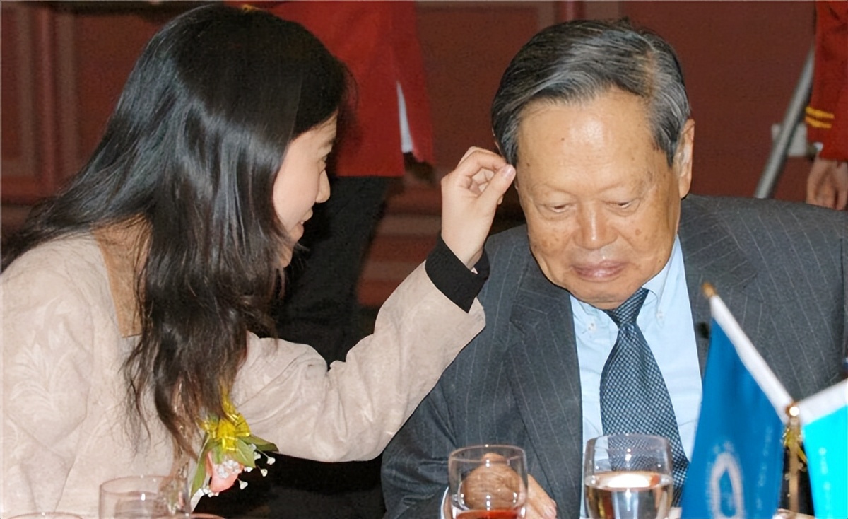 翁帆嫁给杨振宁后父母的态度,翁帆嫁给杨振宁到底值不