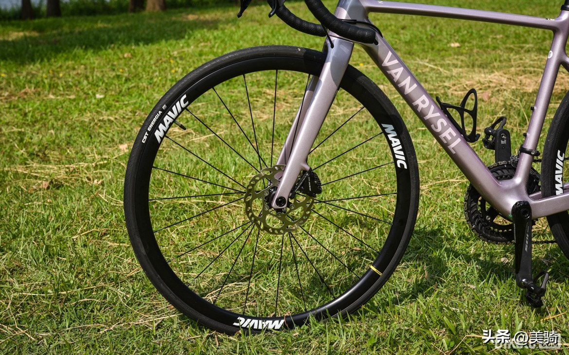 另类入门碳车VanRyselNCRCF公路车评测